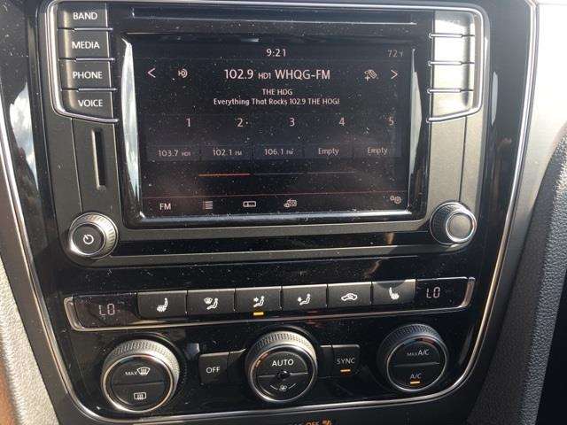 2017 Volkswagen Passat 1.8T R-Line 4dr Sedan